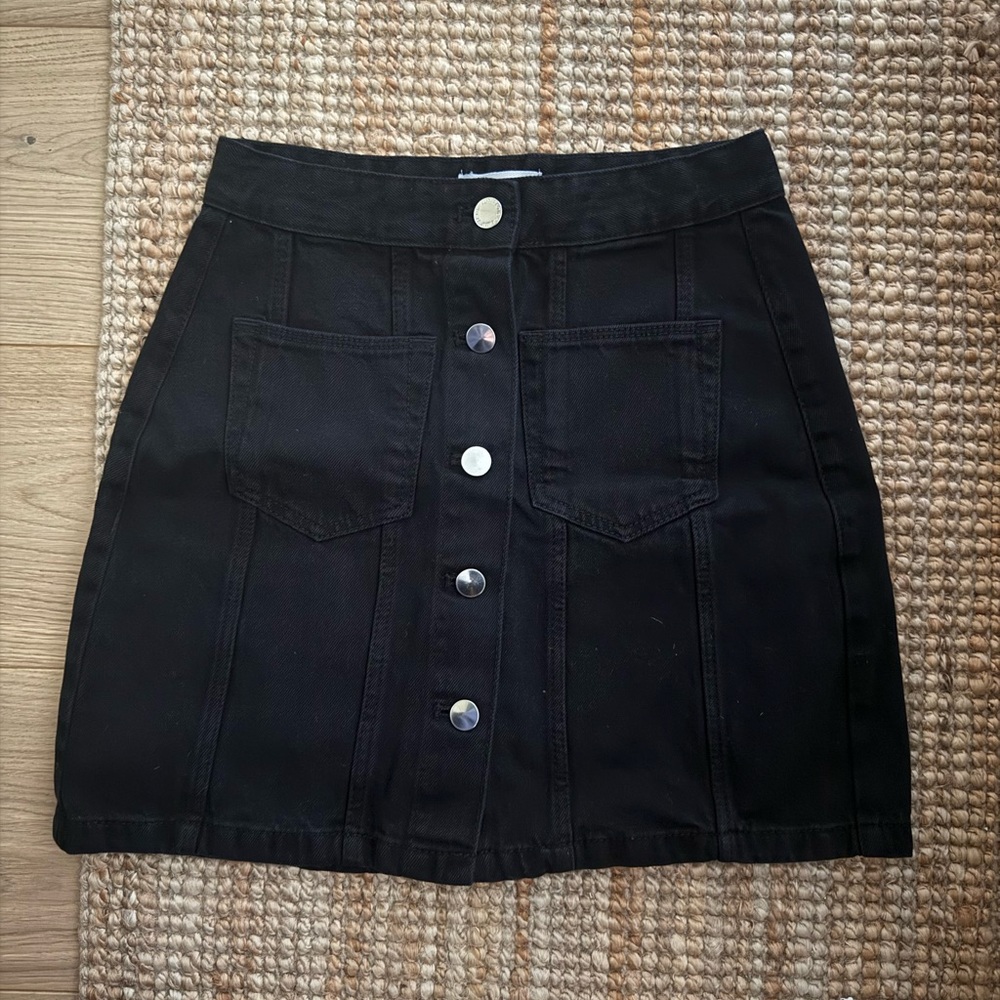 ZARA Authentic Denim Black Button Mini Skirt (XS)